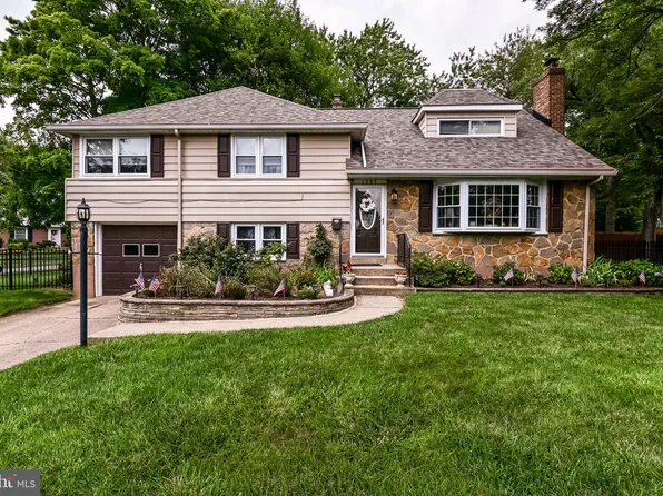 1807 Floral Dr, Wilmington, DE 19810