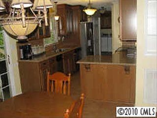 3rd image of 120 Landing Ct