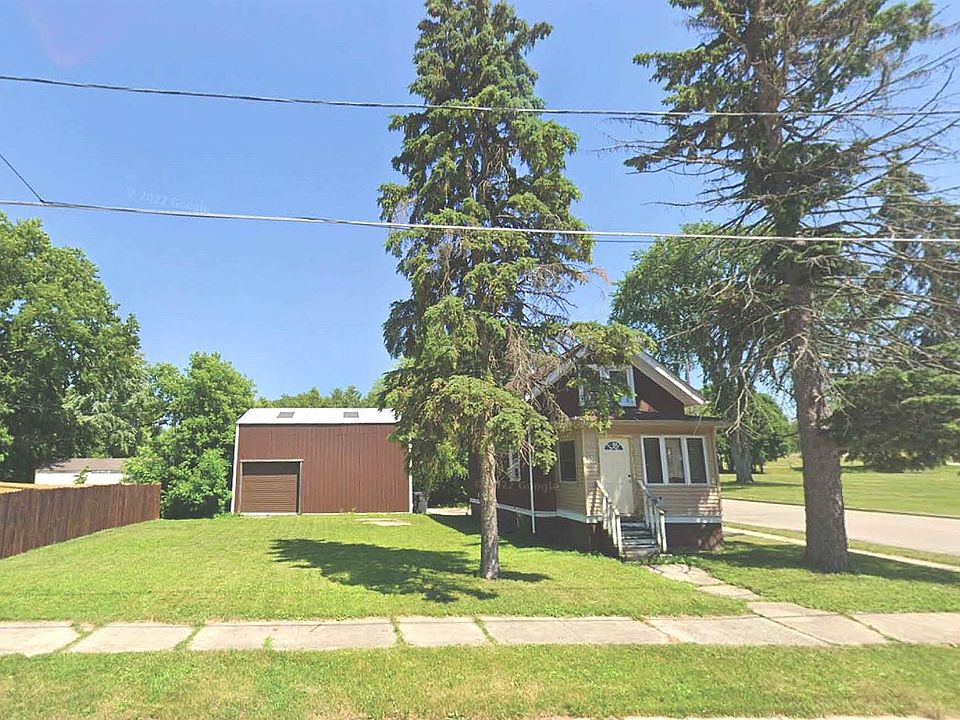 1st image of 255 Waverly Pl