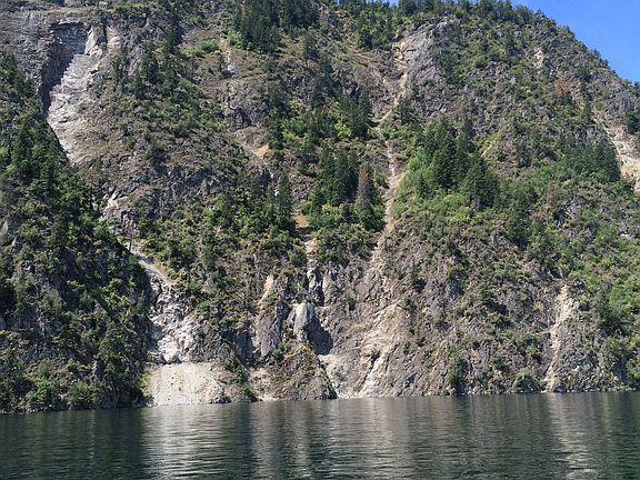 Great fishing minutes away