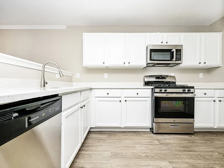 675 Barshay Dr — Photo 7