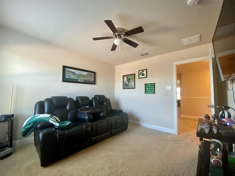 432 Hunt Dr — Photo 9