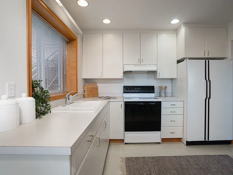 1207 Sequalish St — Photo 12