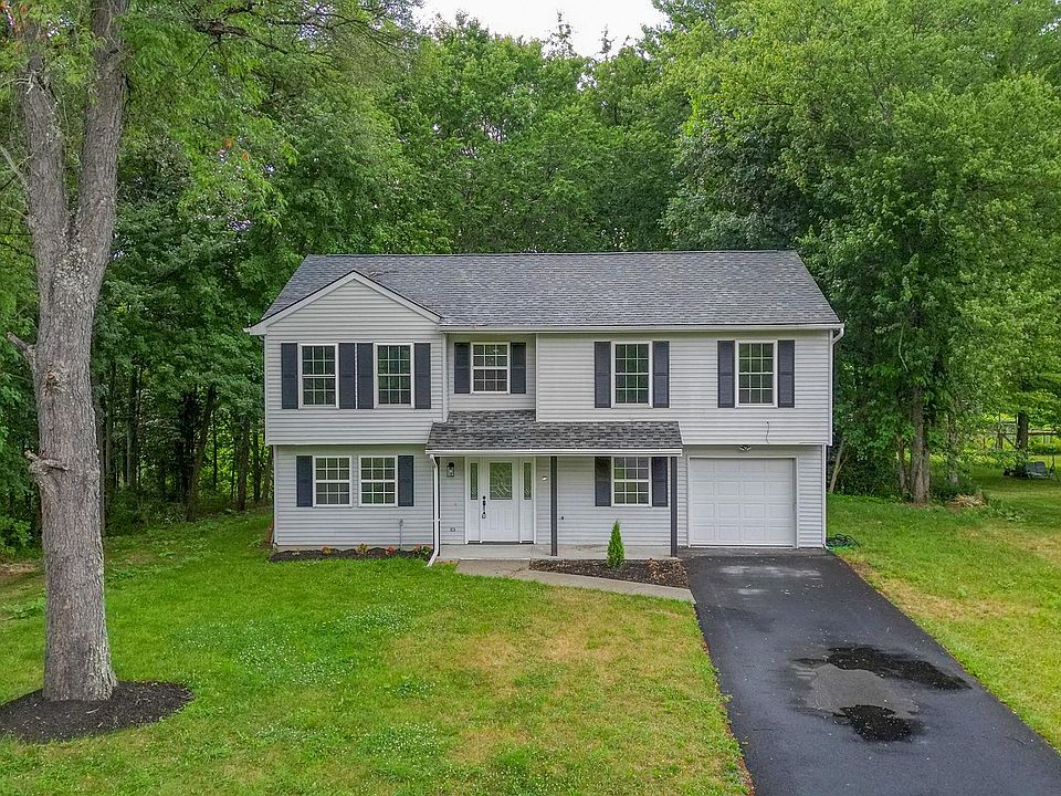 1st image of 30 Kayleigh Drive