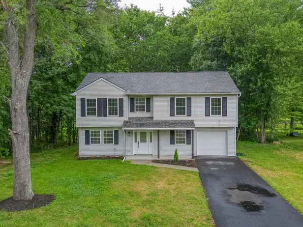 30 Kayleigh Drive, New Paltz, NY 12561
