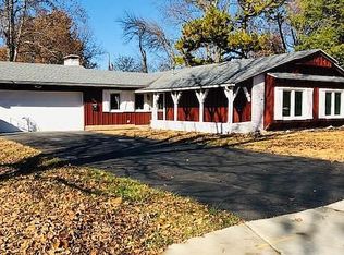 2443 S Franklin Ave, Springfield, MO 65807