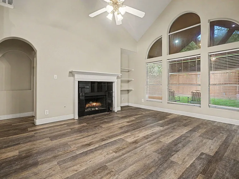3808 Armand Dr — Photo 3