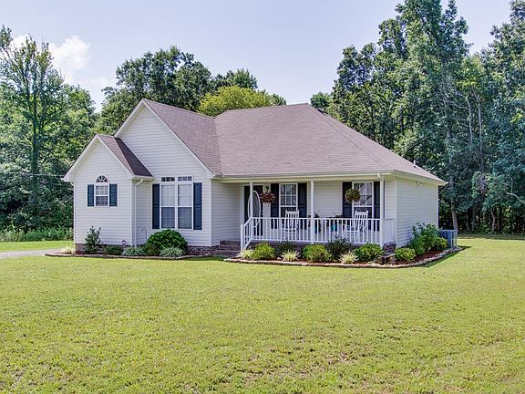 3rd image of 23 Pebble Creek Dr