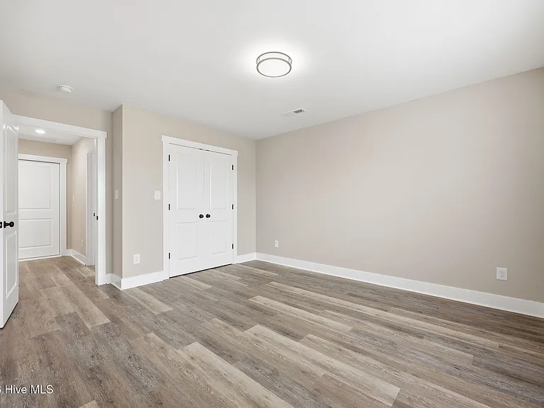 649 Abigail Taylor Dr #B — Photo 17