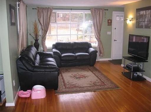 3rd image of 16 Glendale Ave