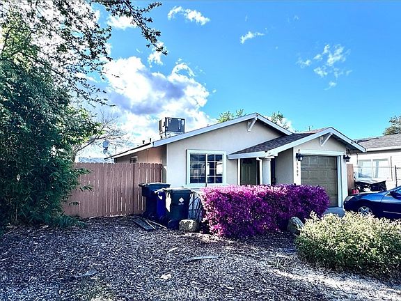 3rd image of 3909 Belden St