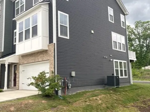 1646 Aster Ln, Hanover, MD 21076