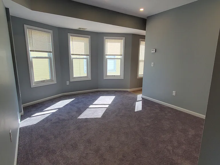 20 Jones St — Photo 2