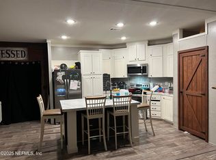 118 LARIAT Drive, Florahome, FL 32140