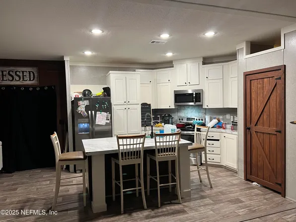118 LARIAT Drive, Florahome, FL 32140