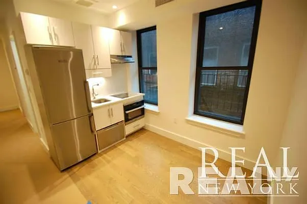 Rented by REAL New York | media 28
