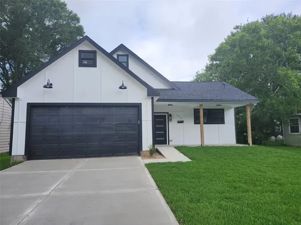 1010 Linden St, La Marque, TX 77568