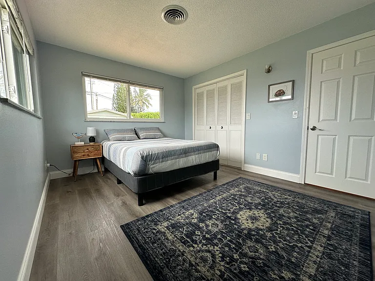 1366 NE Hilltop St — Photo 31