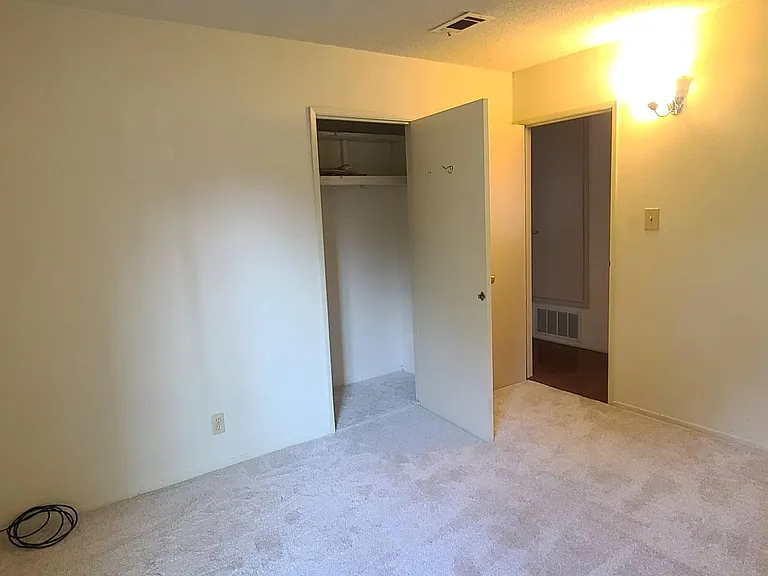 Coral St — Photo 3