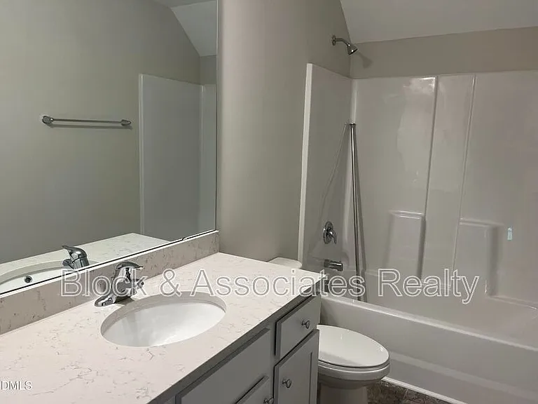 262 Streamliner Blvd — Photo 19