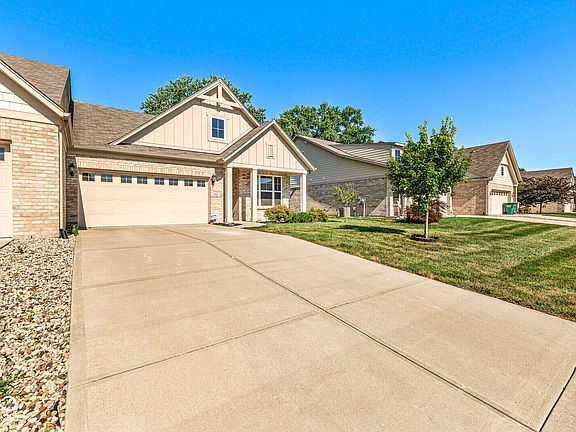2nd image of 1466 Hideaway Cir
