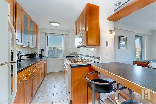 Sold by Halstead Real Estate | media 15