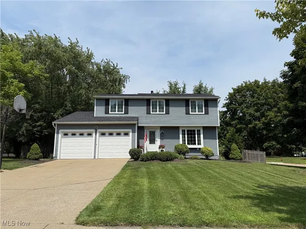 1001 Old Farm Trl, Medina, OH 44256