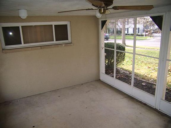 3rd image of 2041 W 5th Ave
