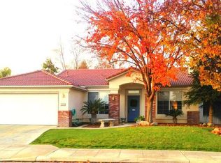 5685 E Laurite Ave, Fresno, CA 93727