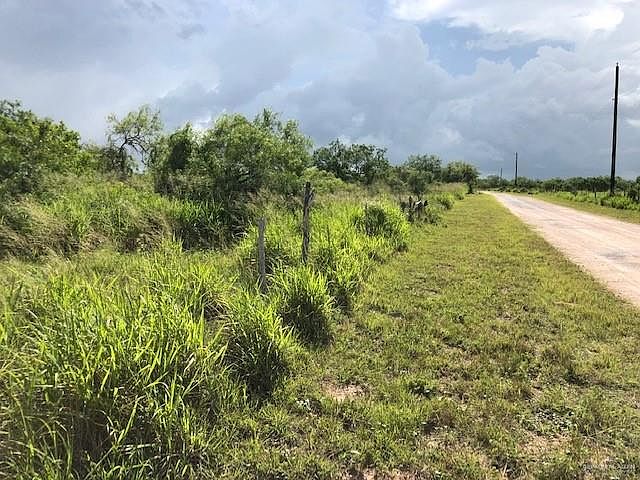 2nd image of 302 County Road 308