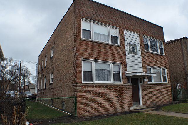 2nd image of 5311 N California Ave
