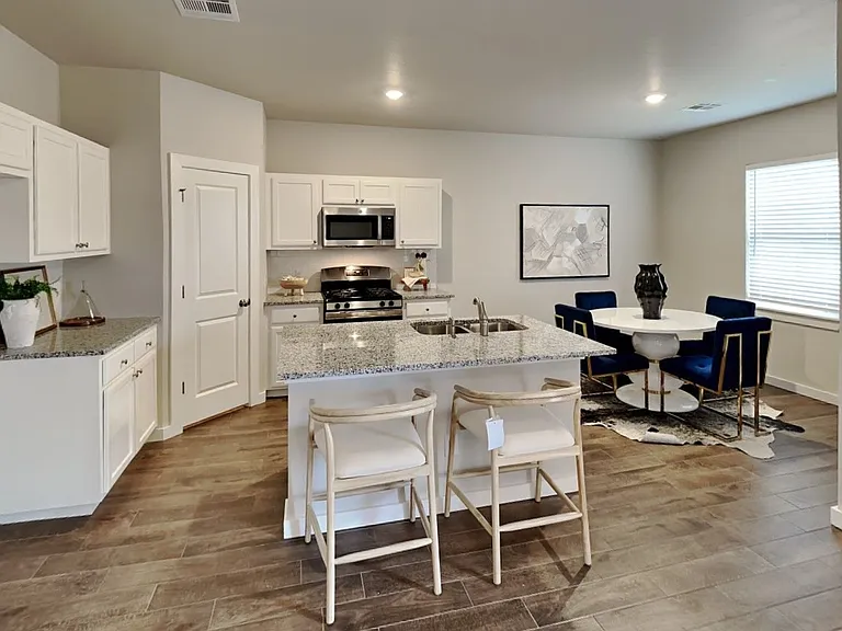 12405 Armstrong Dr — Photo 7