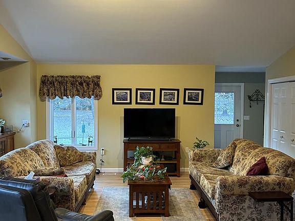 4th image of 7705 Red Oak Rd