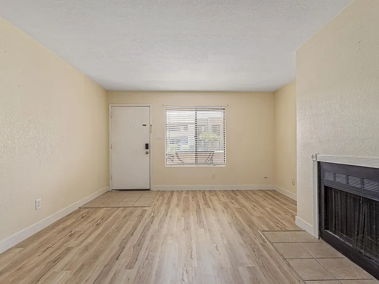 5995 N 78th St #1037 — Photo 9