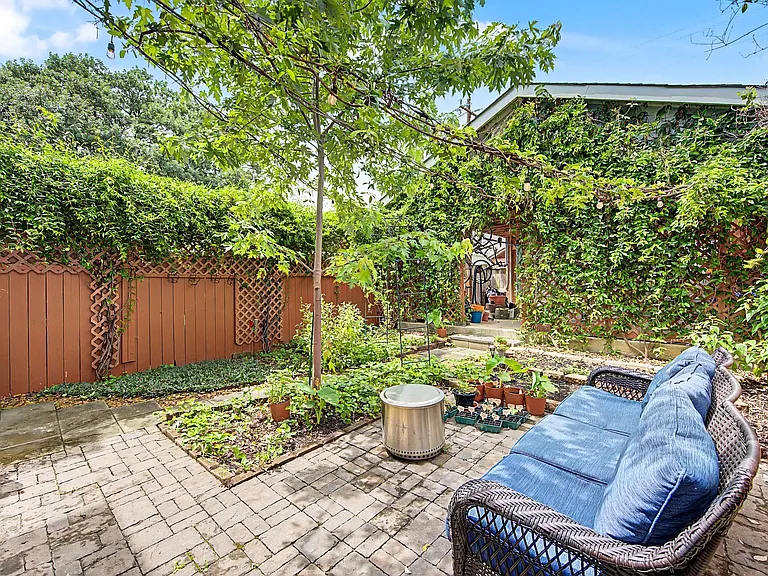 4808A Michigan Ave — Photo 49