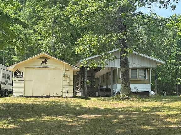4th image of 5859 N Utter Rd