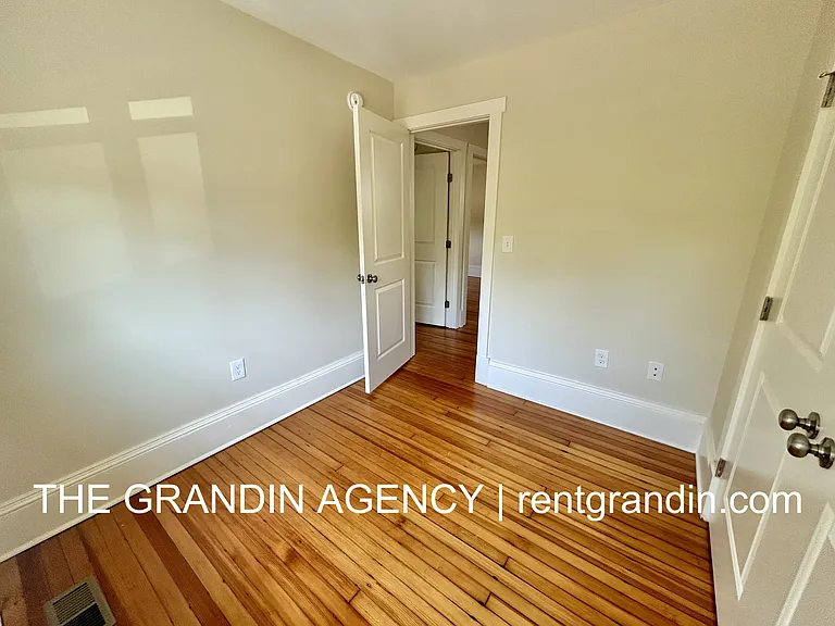 1518 Wautauga St SW — Photo 20