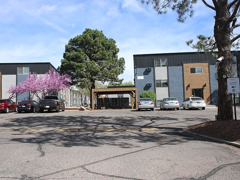 Grand West at Covington — Photo 34