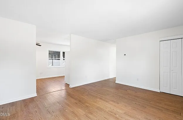 4 bed, 1275 sqft, $2,650 — Photo 2