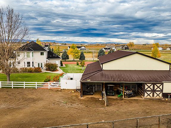 5th image of 73 Decker Rd