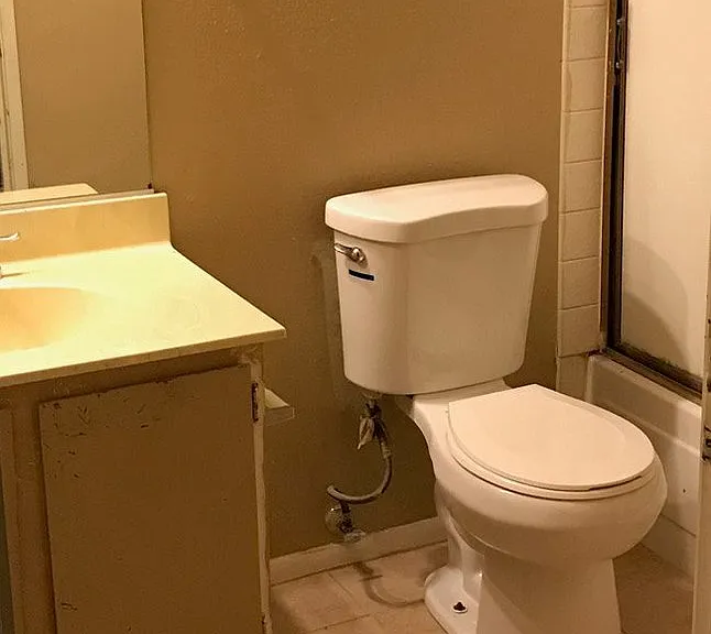 429 N Lamb Blvd #B — Photo 2