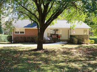 705 Windsor Ln, Martinsville, VA 24112