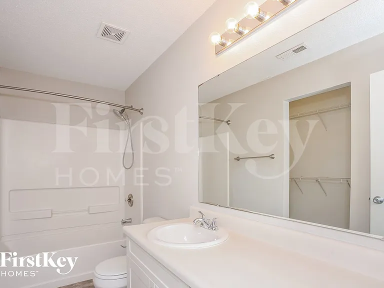 10913 Miller Dr — Photo 10