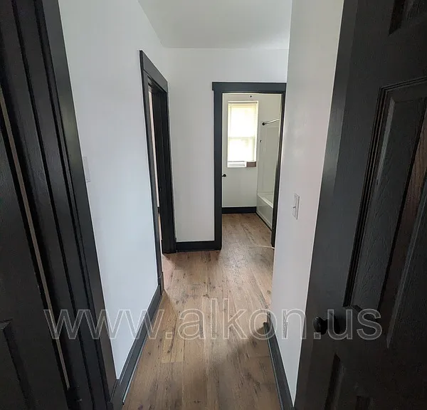2230 Lucina Ave — Photo 12