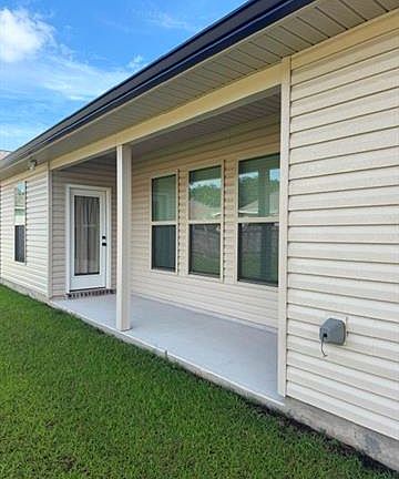 4th image of 42290 Blue Bay Dr