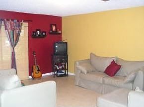 5th image of 34 Bogart Pl