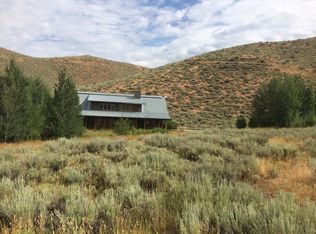 224 Red Devil Dr, Hailey, ID 83333