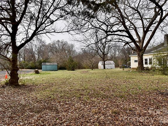 4th image of 20724 Catawba Ave #11
