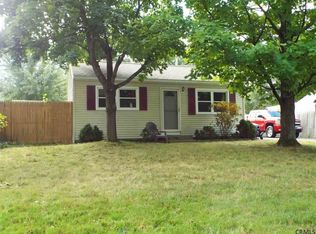 29 Plaske Dr, Niskayuna, NY 12309