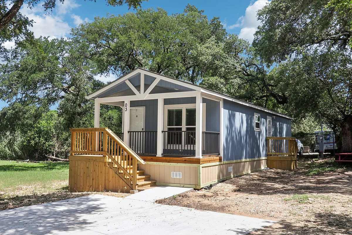 Building Photo - Woodview